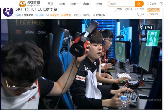 球队中场增 球队中场增