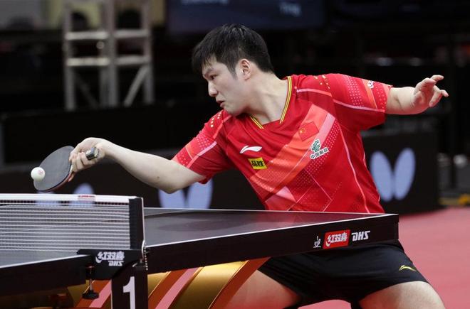 一位足坛巨 一位足坛巨